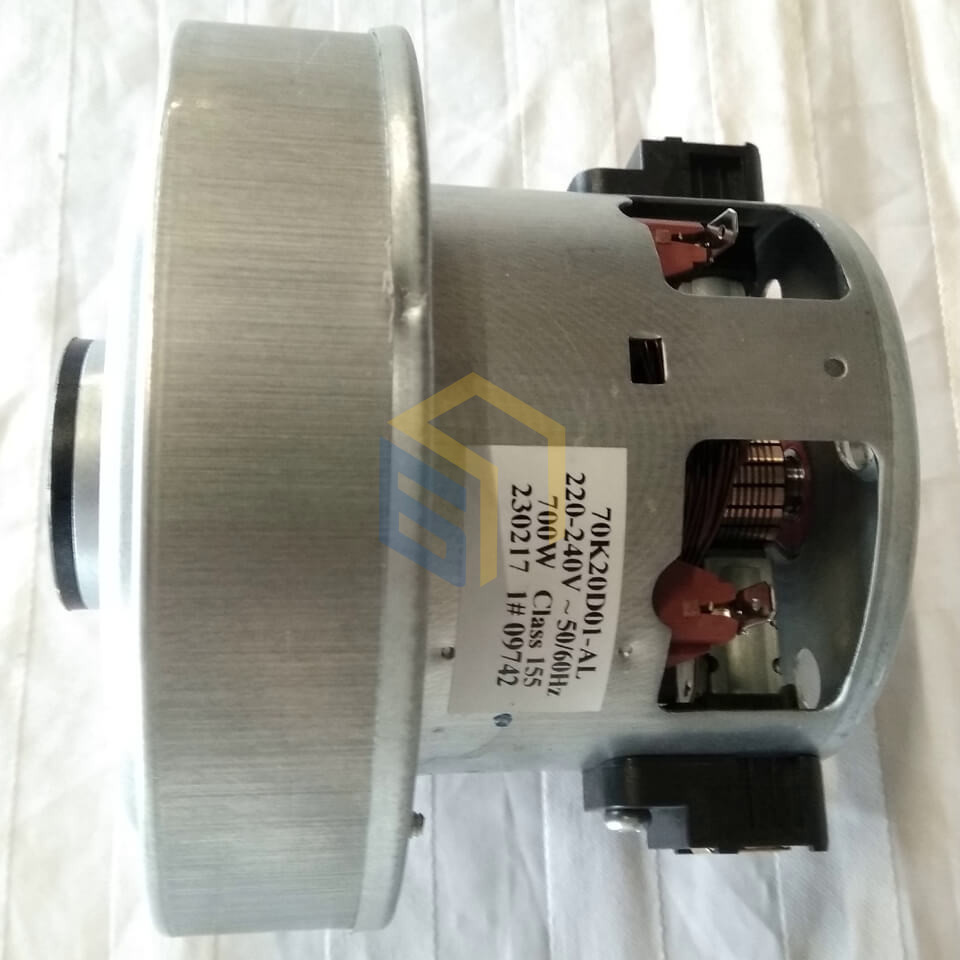 Двигун (700W) пилососа побутового Grunhelm GVCM243 (100684)