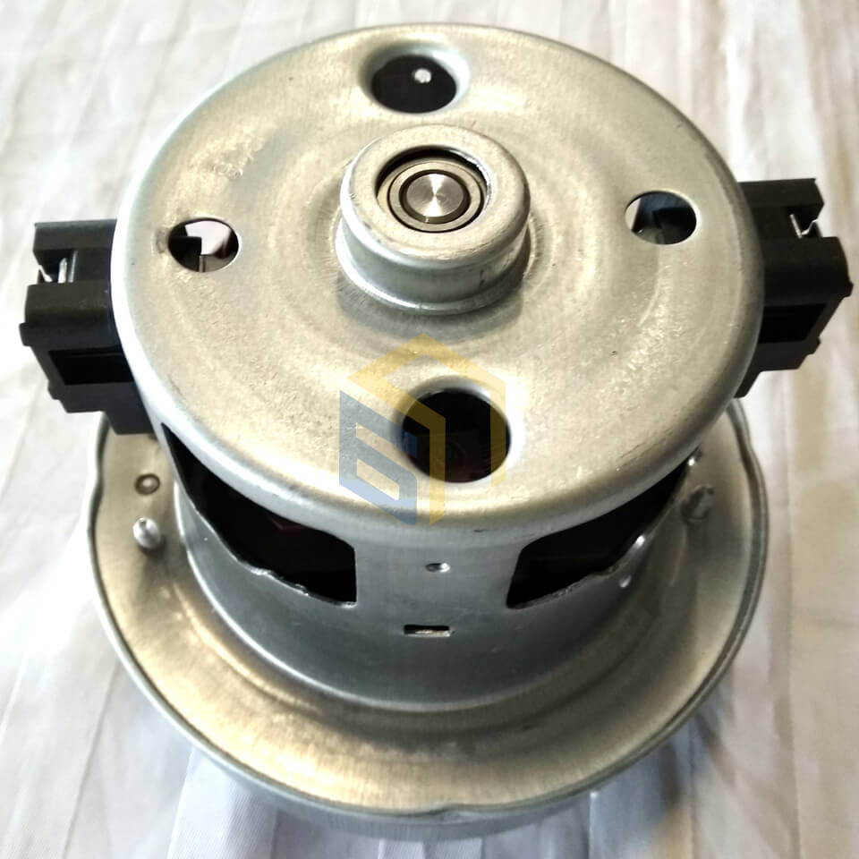 Двигун (700W) пилососа побутового Grunhelm GVCM244 (100691)