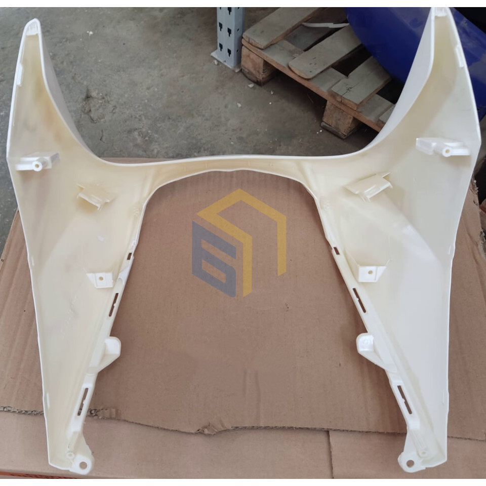 Корпус (передня частина) білий скутера бензинового Forte BWS-R 150CC (104670)