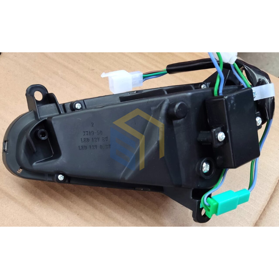 Фара передня права скутера бензинового Forte Fantasy 125СС (104691)