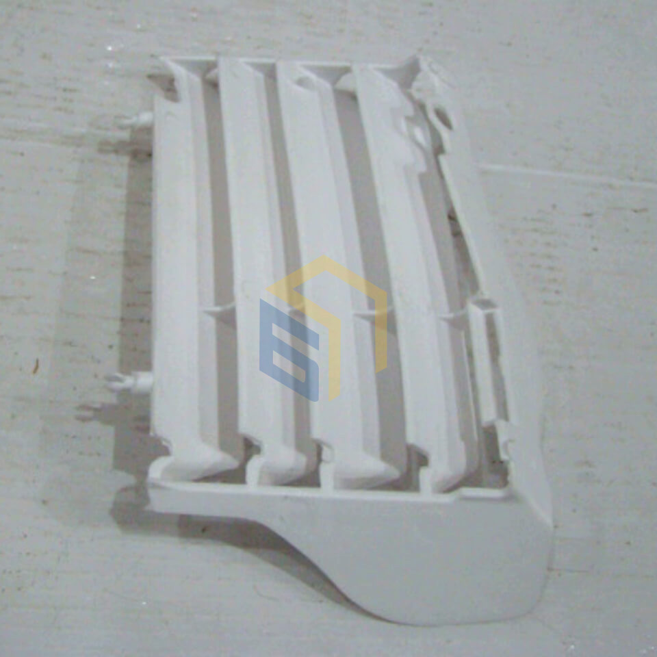 Дефлектор повітряний правий мотоцикла BSE J4 ENDURO (105020)