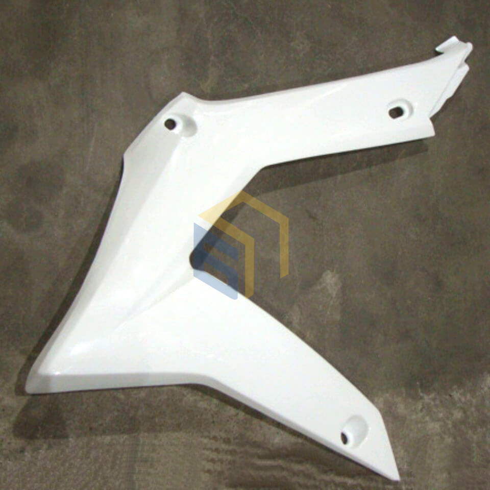 Пластик боковий (передній лівий) мотоцикла BSE J4 ENDURO (105130)