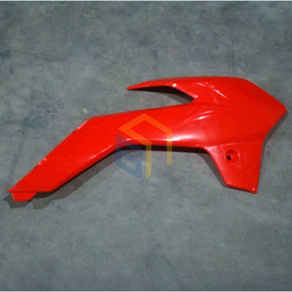 Пластик боковий (передній правий) мотоцикла BSE S2 ENDURO (105168)