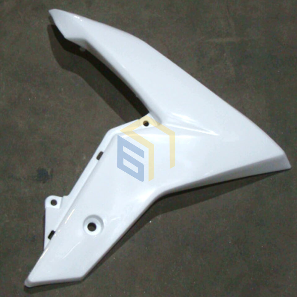 Передняя правая боковая панель (белая) мотоцикла BSE J3D ENDURO (105475)