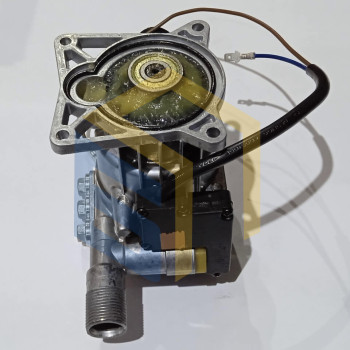 Помпа с редуктором в сборе мойки высокого давления Grunhelm GR-1500 YW (106099)