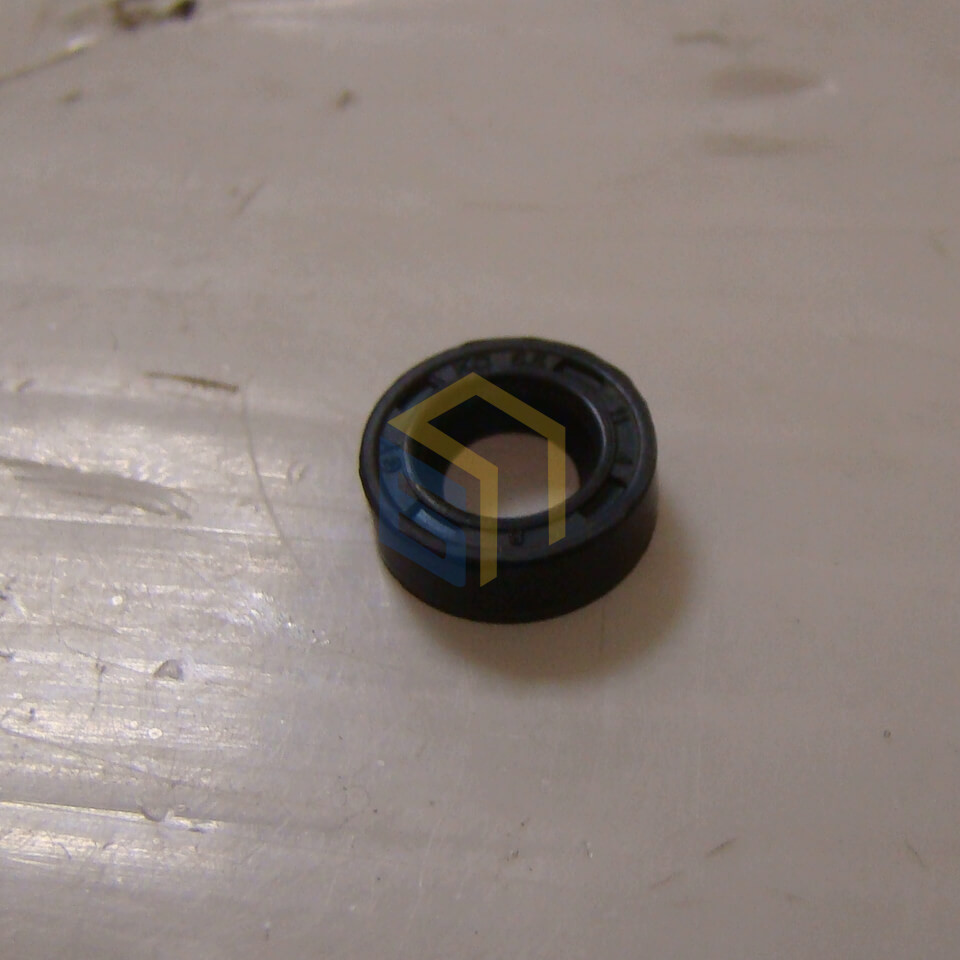 Сальник вала коромысла ограничения скорости газонокосилки бензиновой Grunhelm S531VHY (108848)