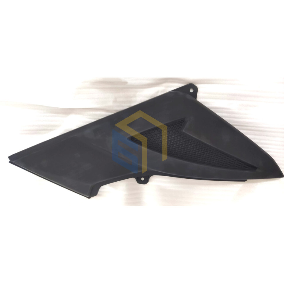 Пластик боковий (правий) мотоцикла Forte FT300-C5C (112624)