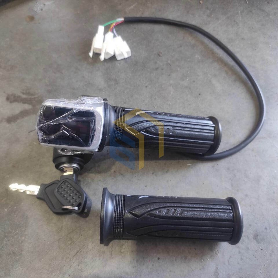 Ручки левая и правая с замком зажигания квадроцикла Forte ATV1000QB (120472)