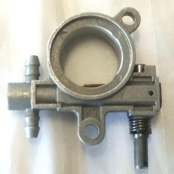 Маслонасос бензопили Grunhelm GS-2500 (121000)