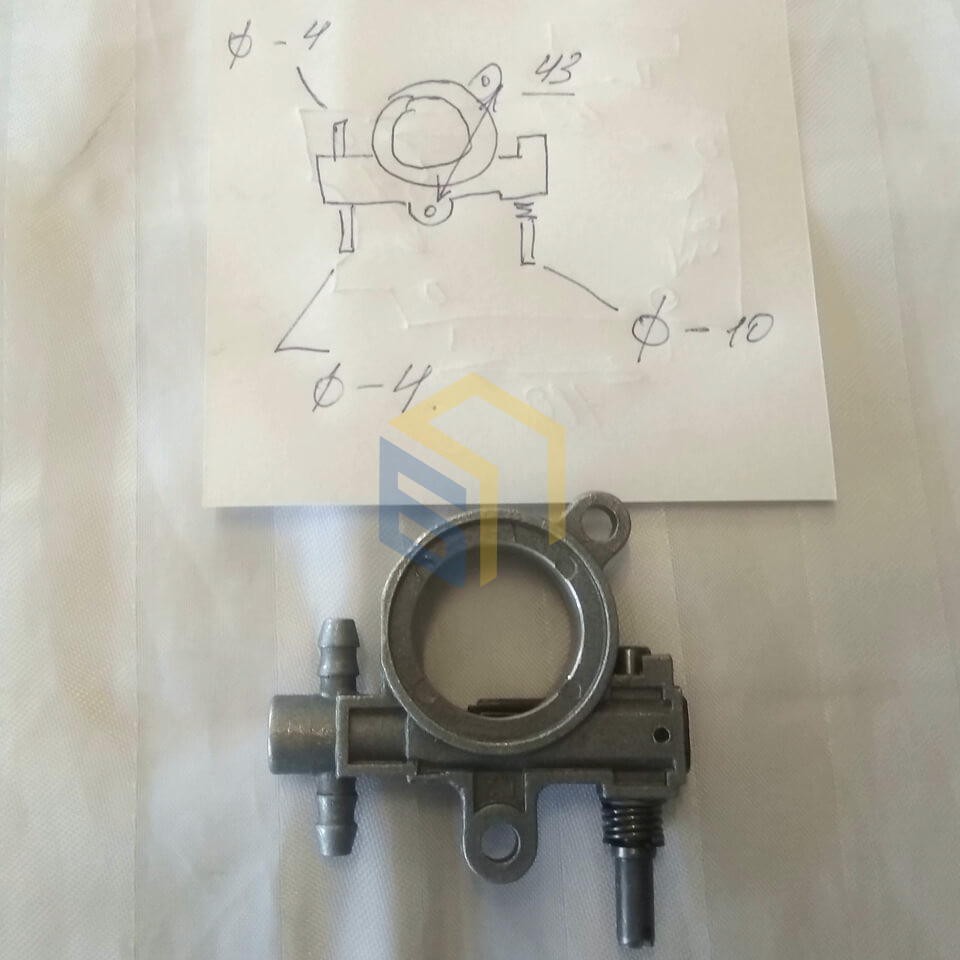 Насос масляний бензопили Grunhelm GS-2500 (121000)