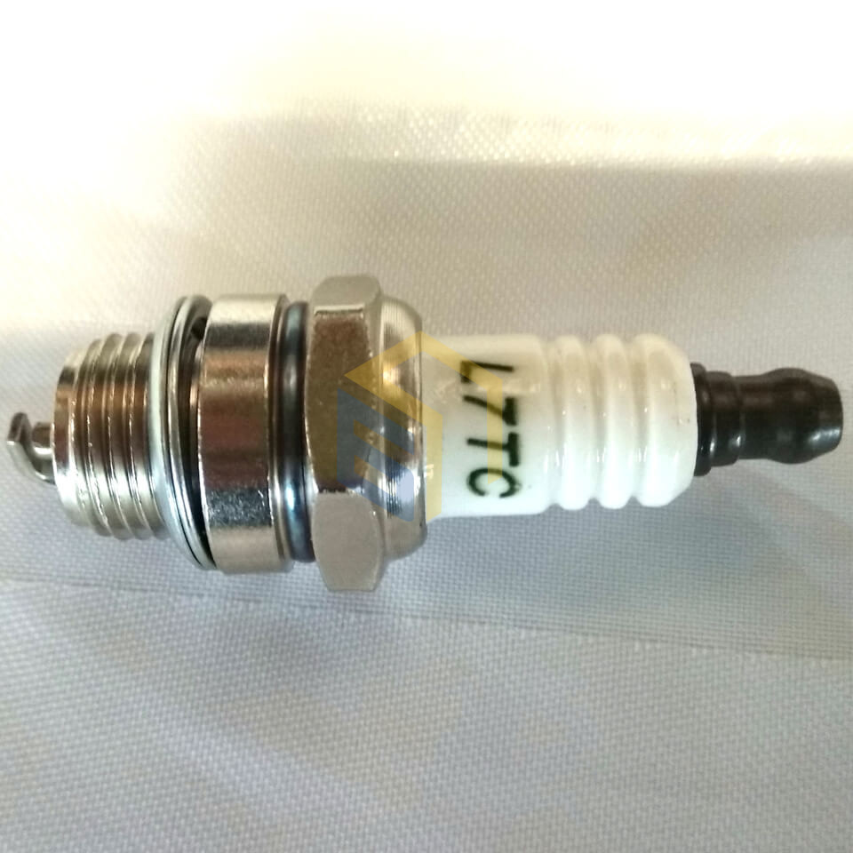 Свічка запалювання бензопили Grunhelm GS-2500 (121005, 145364)