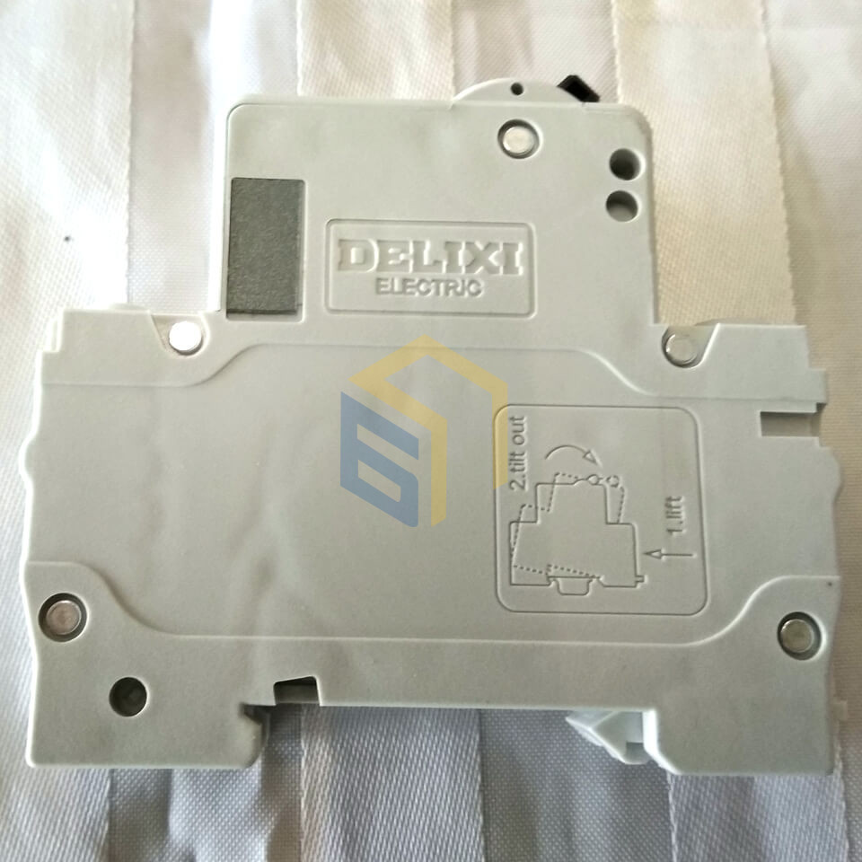 Вимикач струму автоматичний електроскутера Yadea T9 (121634)