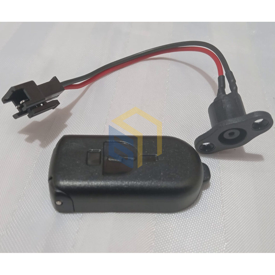 Порт зарядки електросамоката Yadea KS3 (124846)