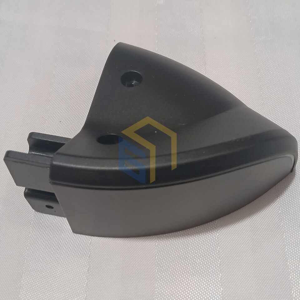 Крышка задняя правая черная электросамоката Yadea KS3 (124855)