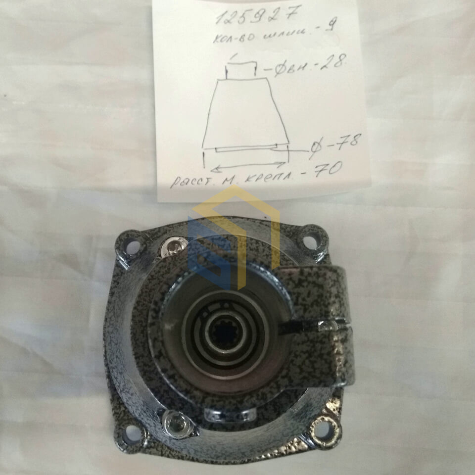 Редуктор верхній у зборі мотокоси Grunhelm GR-31T (125927, 145368)