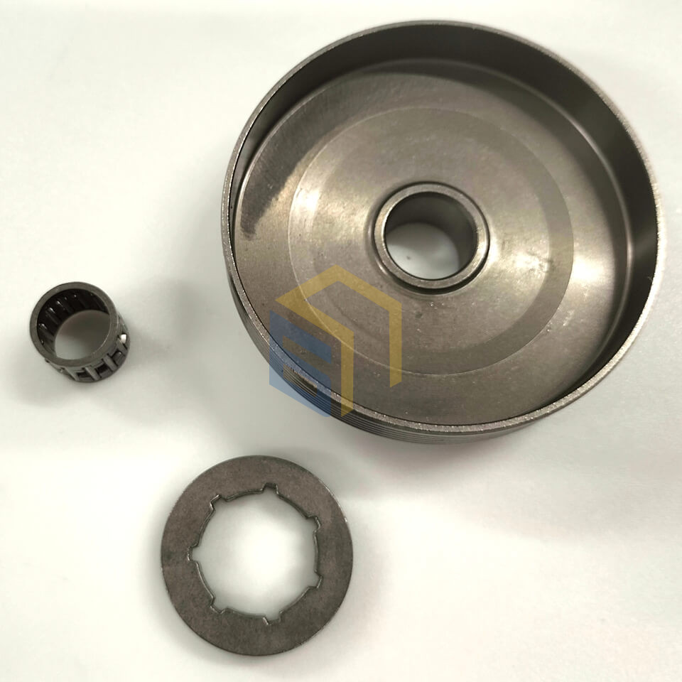 Тарілка зчеплення з вінцем та голчастим підшипником для китайських бензопил 4500/5200/5800 (126431)