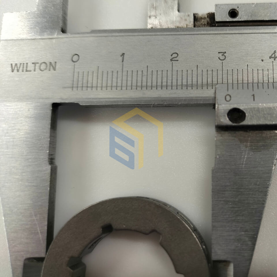 Тарілка зчеплення з вінцем та голчастим підшипником для китайських бензопил 4500/5200/5800 (126431)