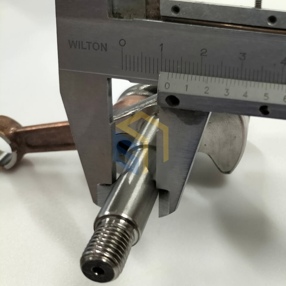 Колінчастий вал для китайських бензопил 4500/5200/5800 (126440)