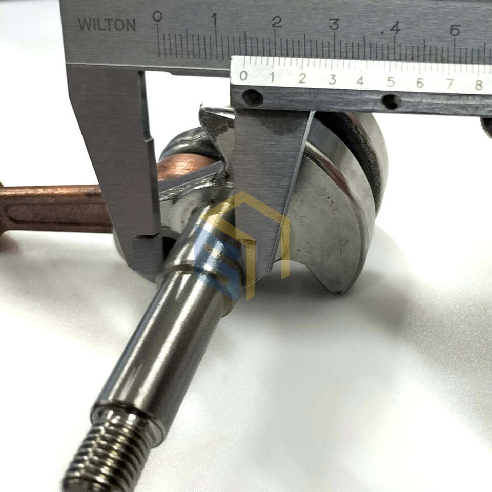 Колінчастий вал для китайських бензопил 4500/5200/5800 (126440)