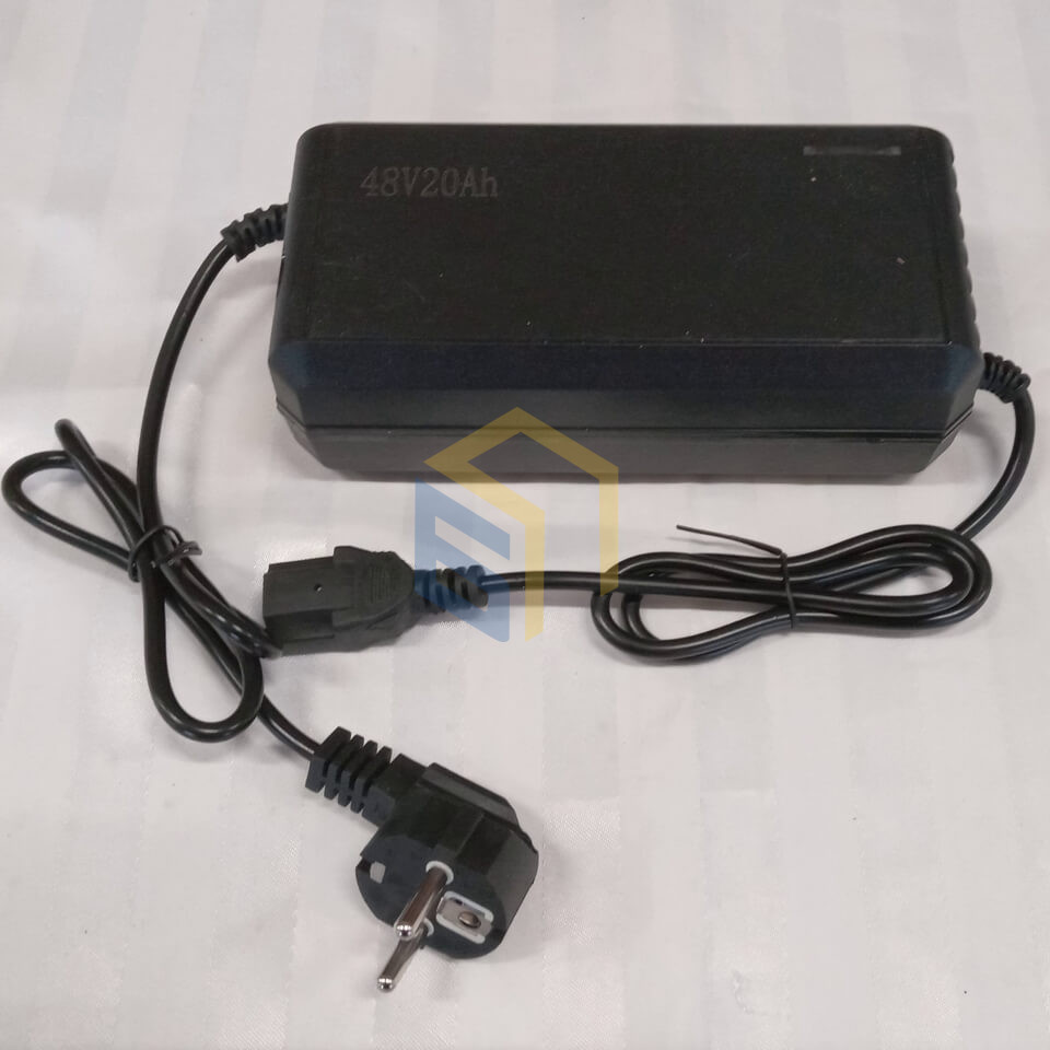 Зарядний пристрій (48V,20Ah) електроскутера Forte WN500 (128003)