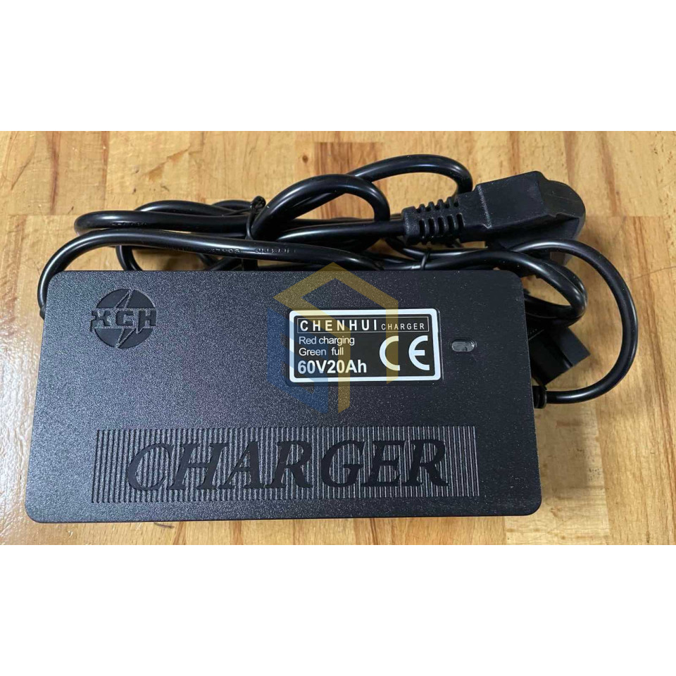 Зарядний пристрій електроскутера FORTE HAWK (128098)