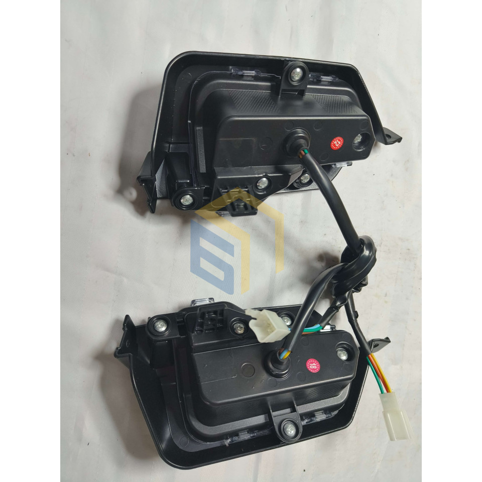 Ліхтарі задні (правий та лівий) квадроцикла Forte Shark II 125150 (129260)