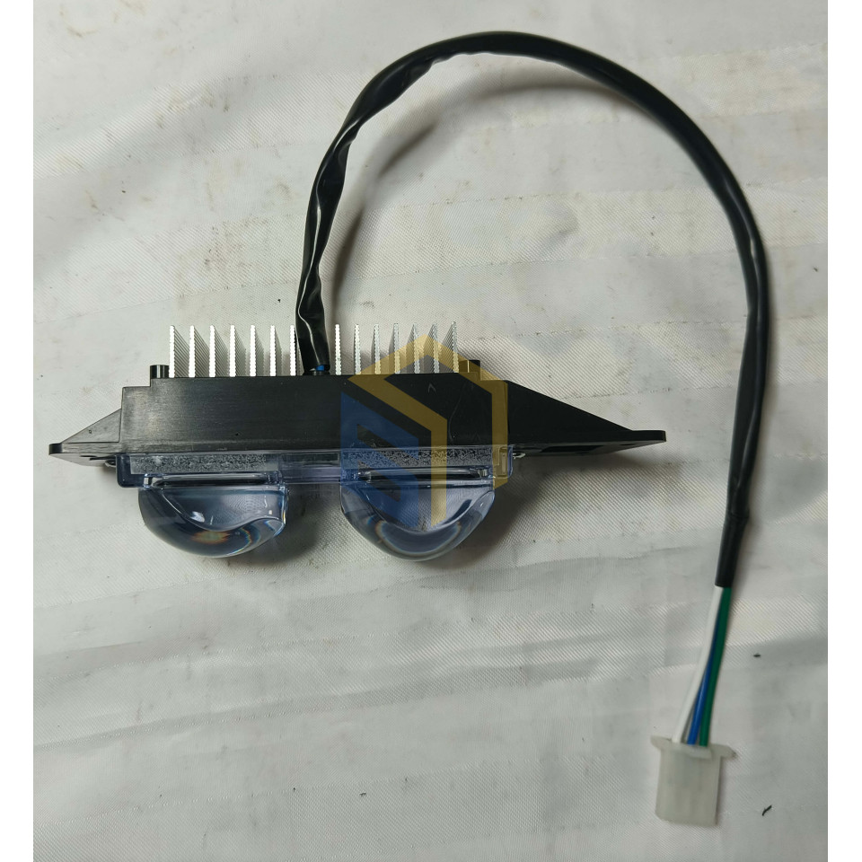 Фара передня права квадроцикла Forte Shark II 125150 (129265)