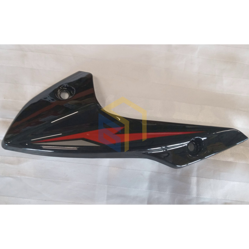 Панель капота декоративна права (червона полоса) мотоцикла Forte SIRIUS (129713)