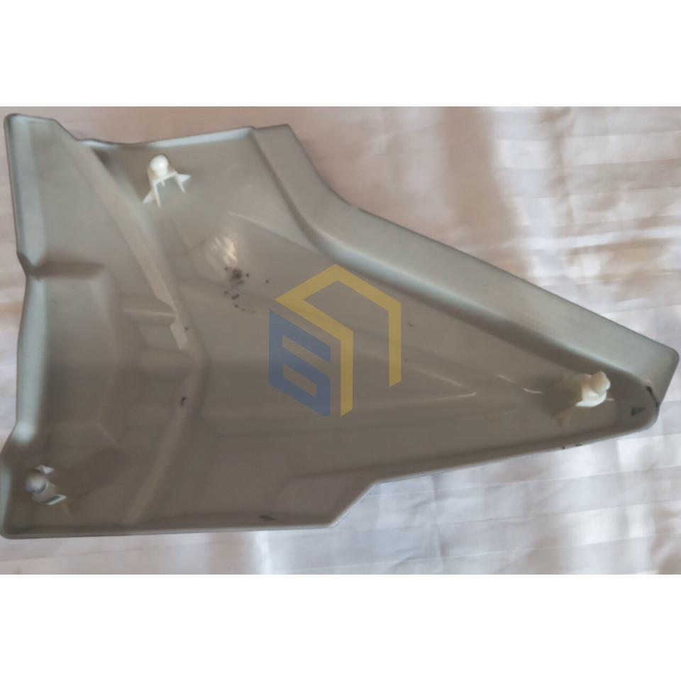 Панель бічна права (білі полоси) мотоцикла Forte 200R (129763)