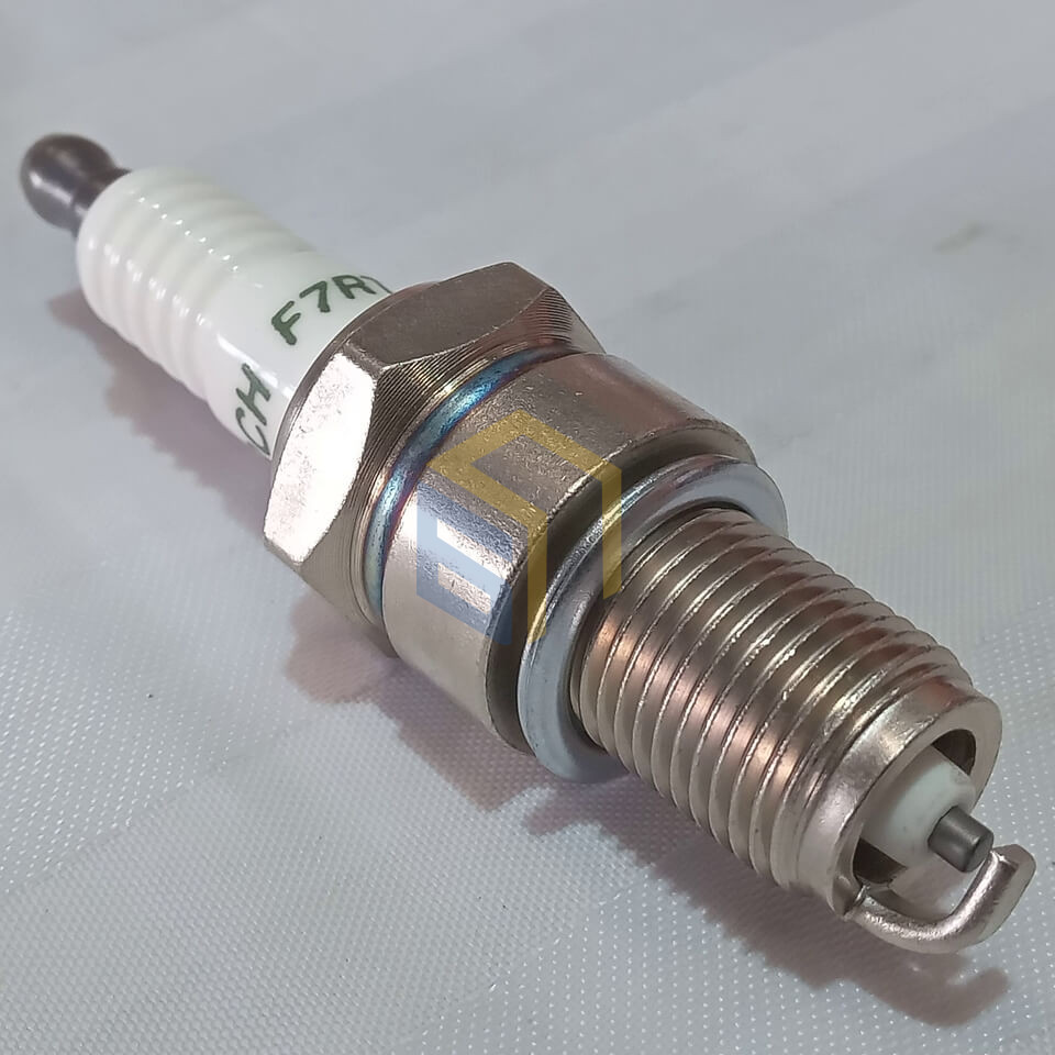 Свічка запалювання газонокосарки бензинової Grunhelm S531VHY (130266)