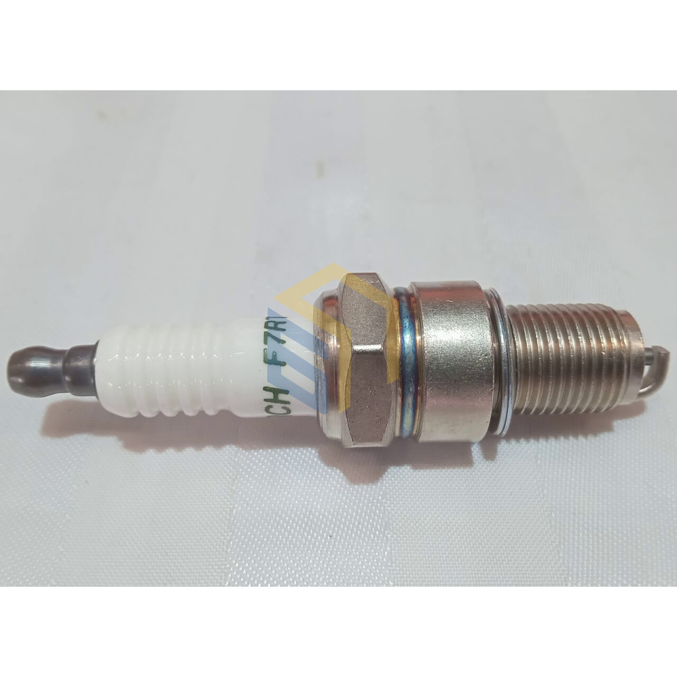 Свічка запалювання газонокосарки бензинової Grunhelm S531VHY (130266)