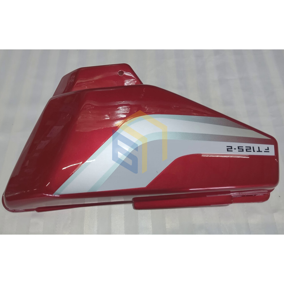 Права бічна кришка червона мотоцикла Forte ALFA NEW FT125-RX (131637)