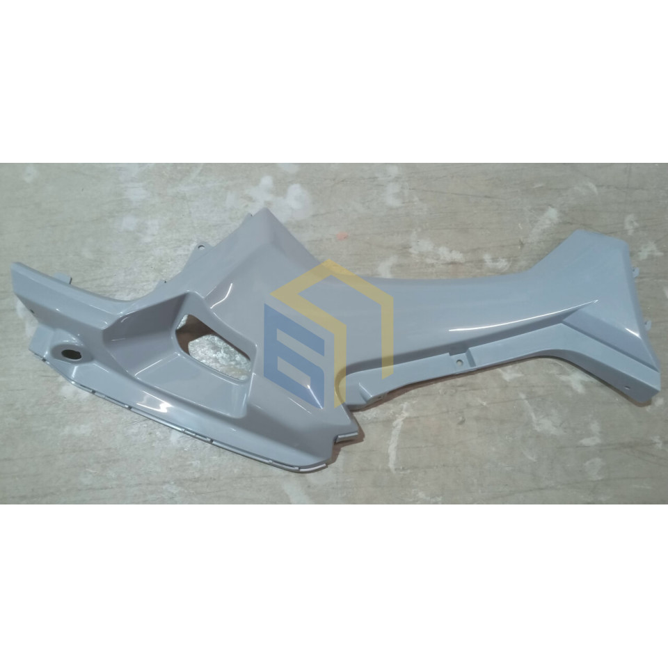 Пластик бака правая часть квадроцикла HAMMER 200L (132857)