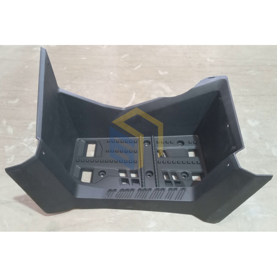 Пластиковая подножка левая квадроцикла Mikilon HARDY 200 (132969)