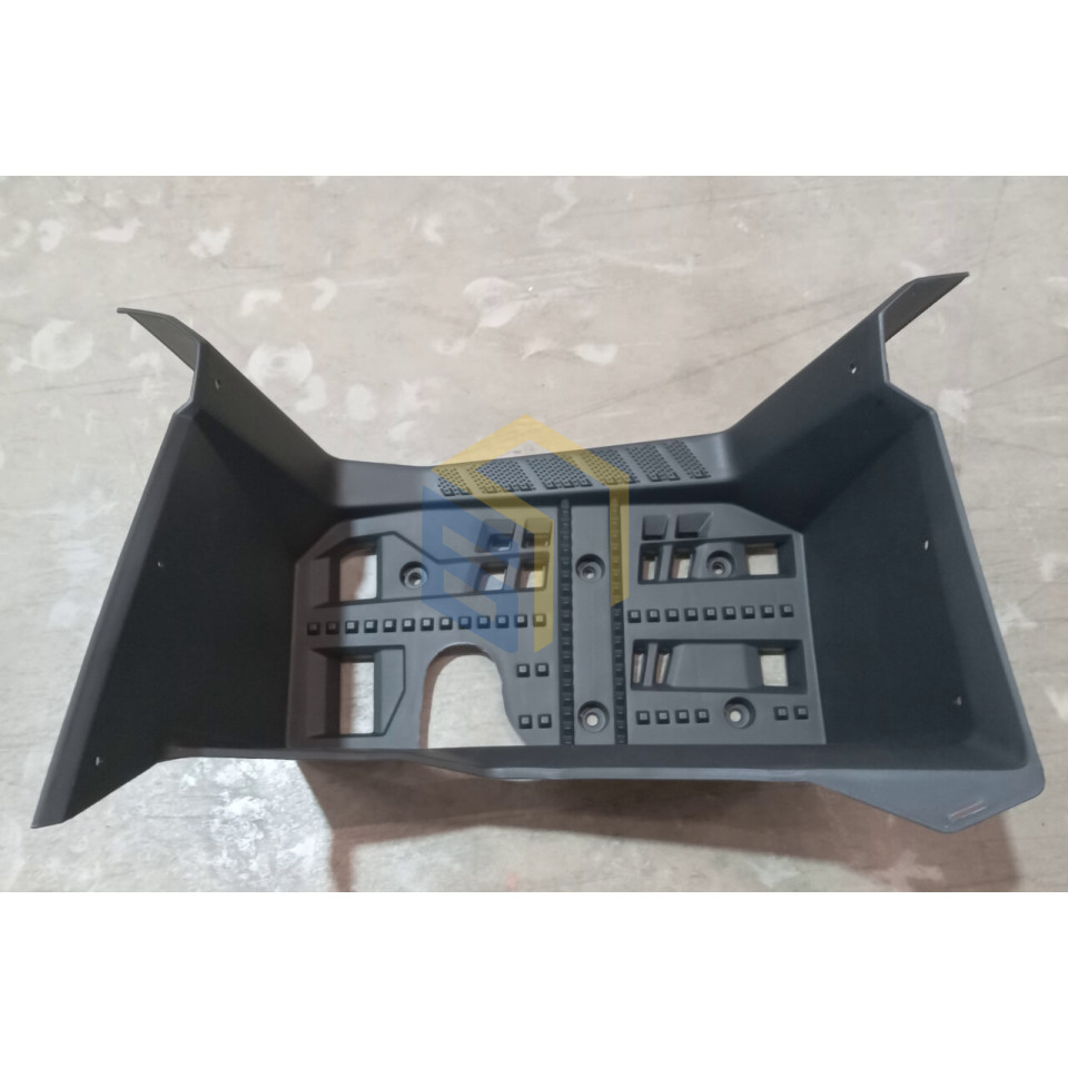 Пластикова підніжка права квадроцикла Mikilon HARDY 200 (132970)