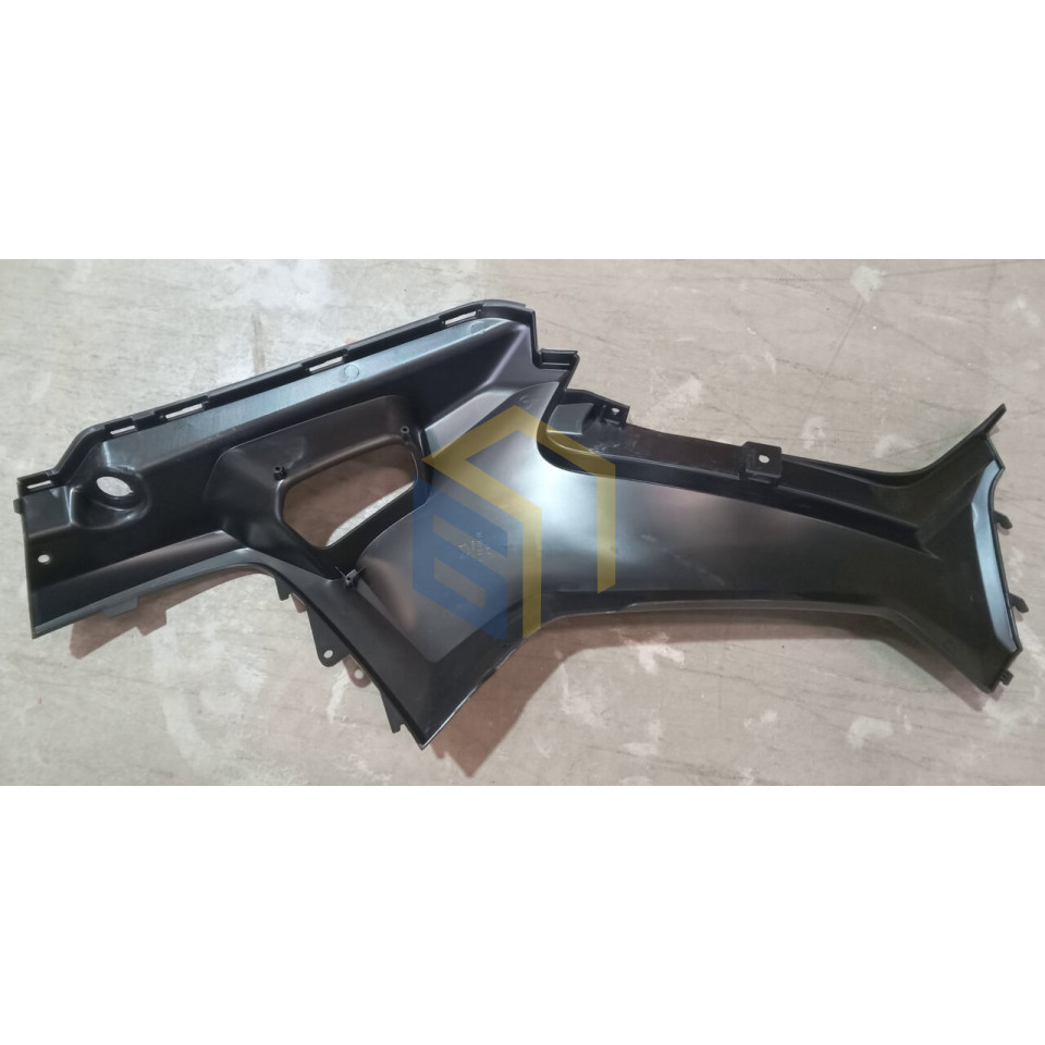 Пластик бака правая часть квадроцикла Mikilon HARDY 200 (132979)