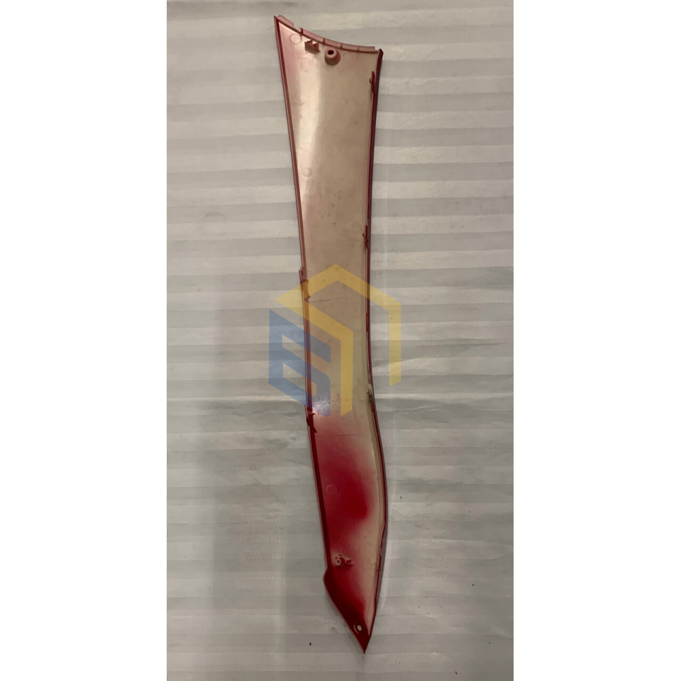 Панель права бічна електроскутера Yadea LUNA (133360)