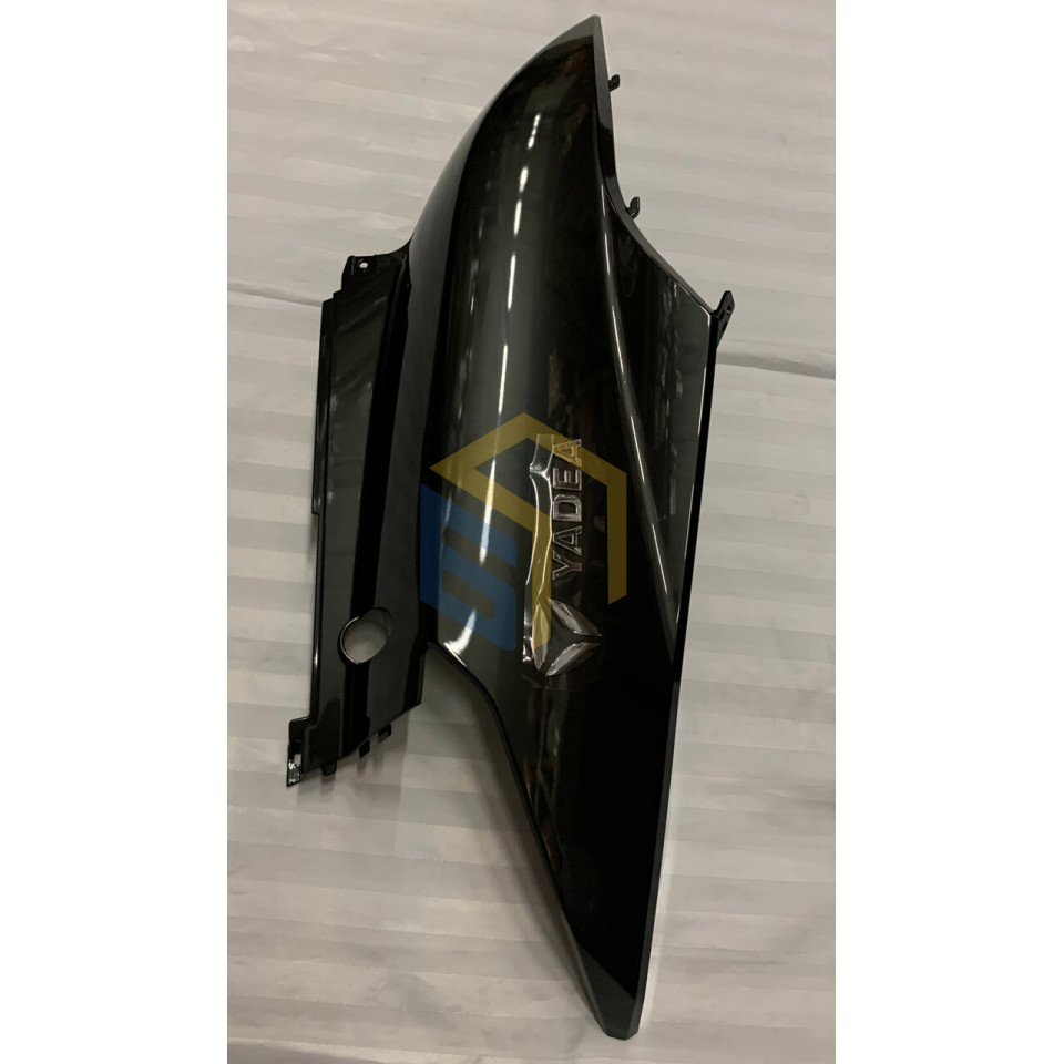 Панель права декоративна електроскутера Yadea LUNA (133372)