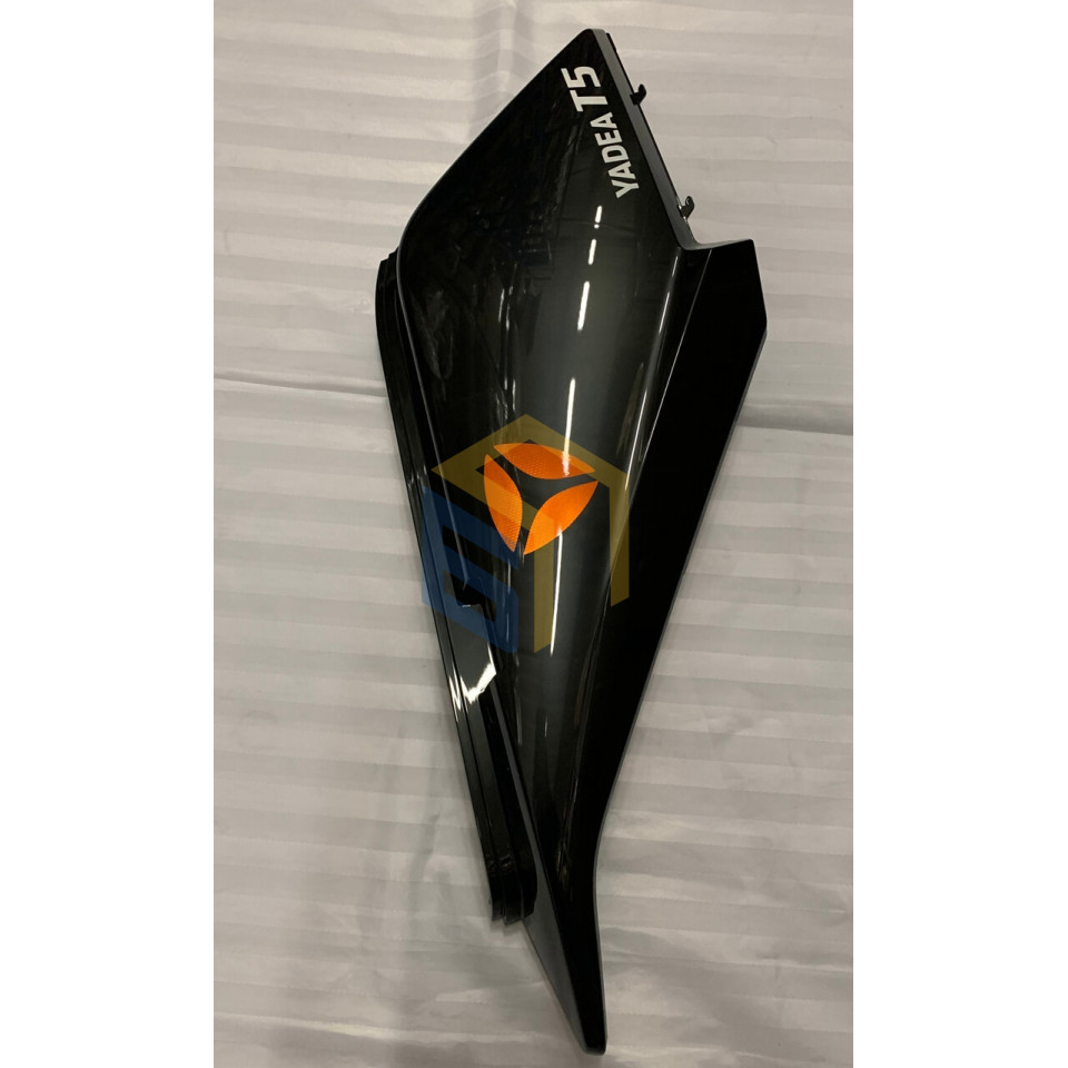 Панель права декоративна електроскутера Yadea T5 (133380)