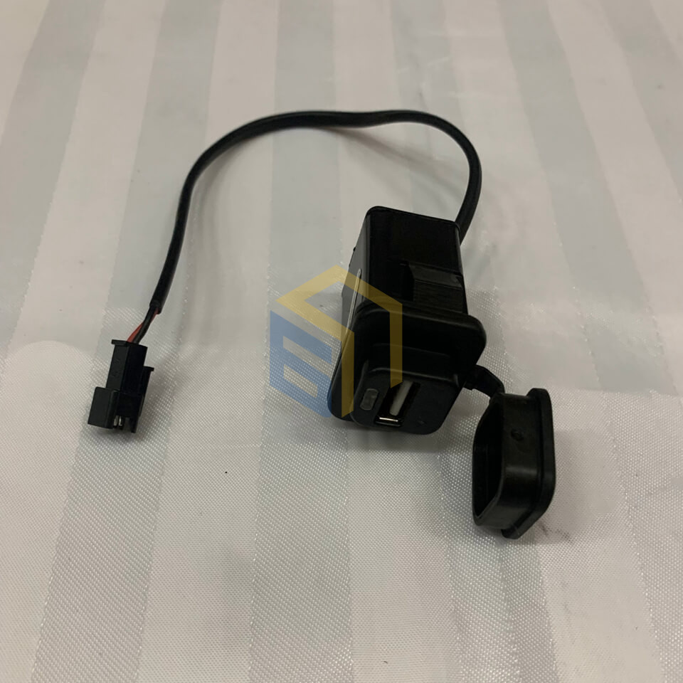 Роз'єм USB зарядного пристрою електроскутера Yadea T9 (133393)