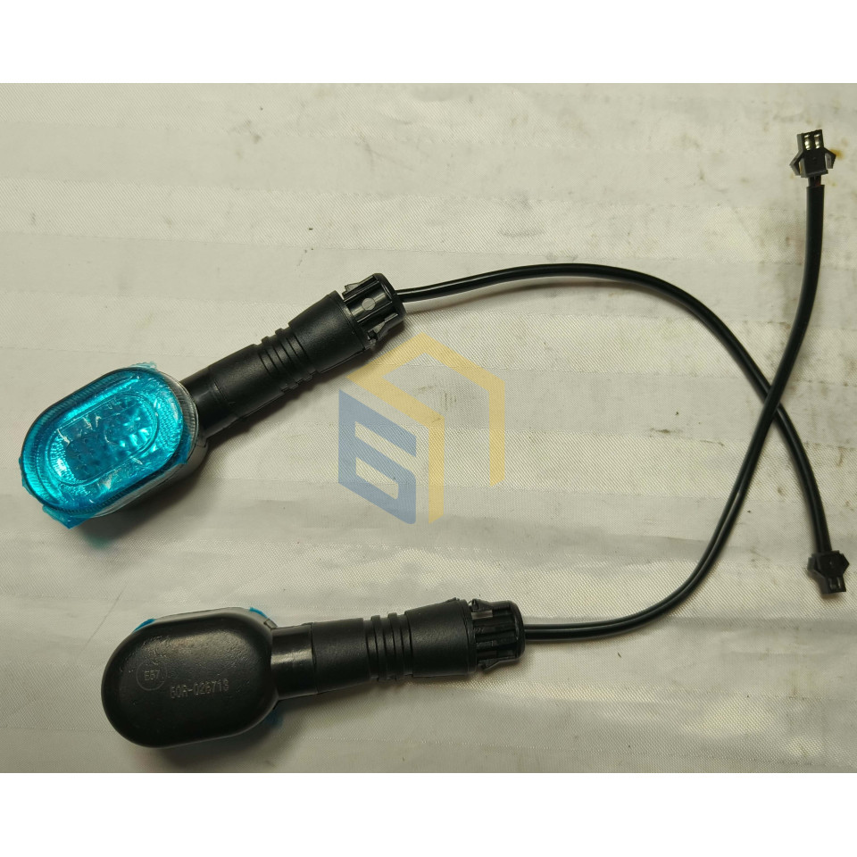 Ліхтар передній поворотний (пара) електроскутера FORTE FAMILY (137035)