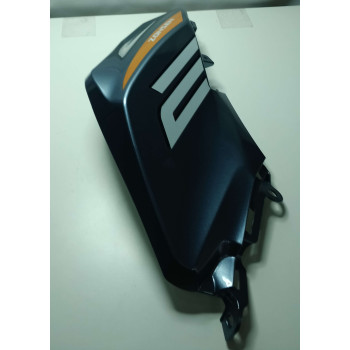 Права захисна пластина бака (крижано-блакитна) мотоцикла ZONSEN BATTLO 5R (140342)