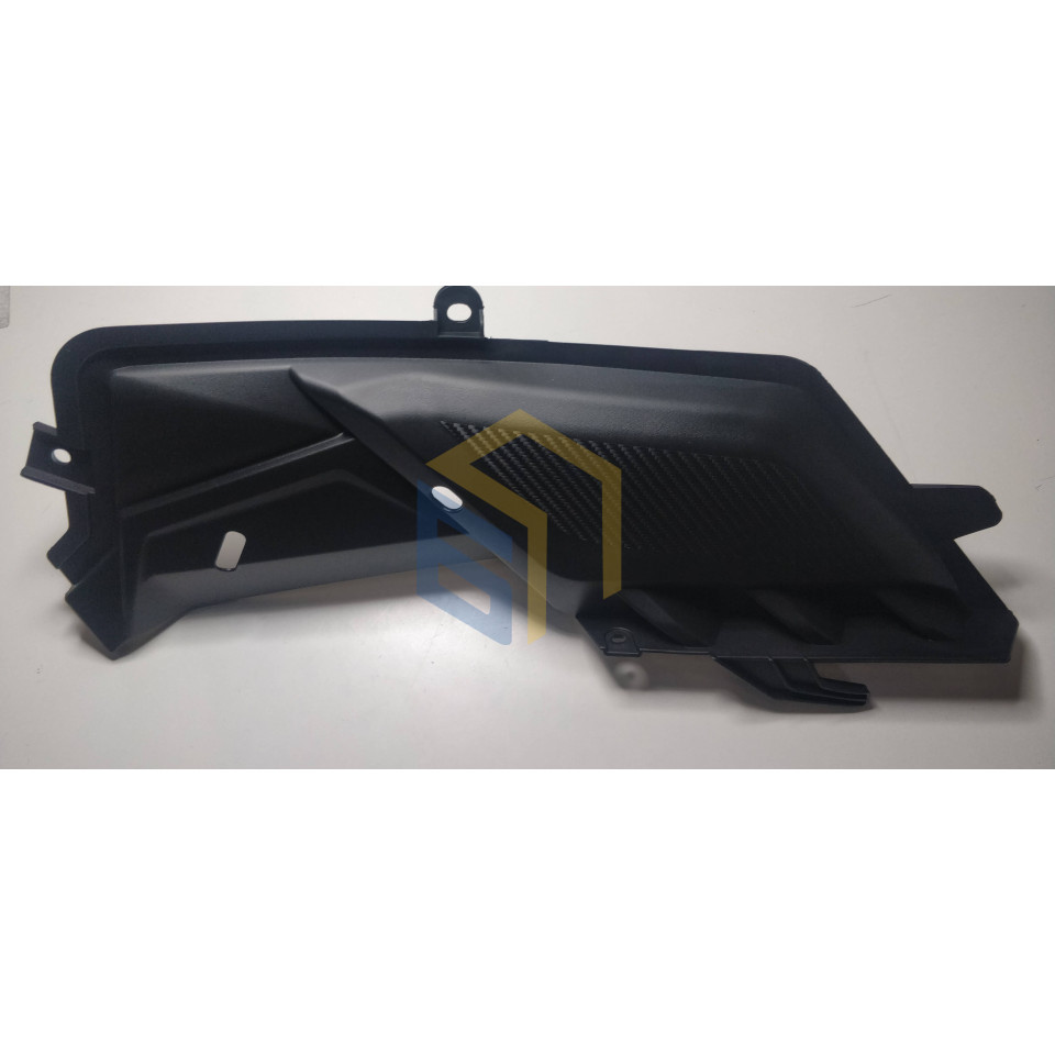 Правий щиток мотоцикла ZONSEN BATTLO 5R (140346)