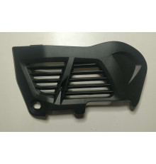 Декоративна частина правого щитка мотоцикла ZONSEN BATTLO 5R (140348)