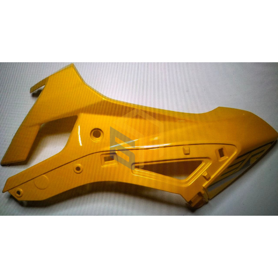 Ліва накладка паливного бака (жовта) мотоцикла ZONSEN CARRERA 250,300 (140425, 140427)