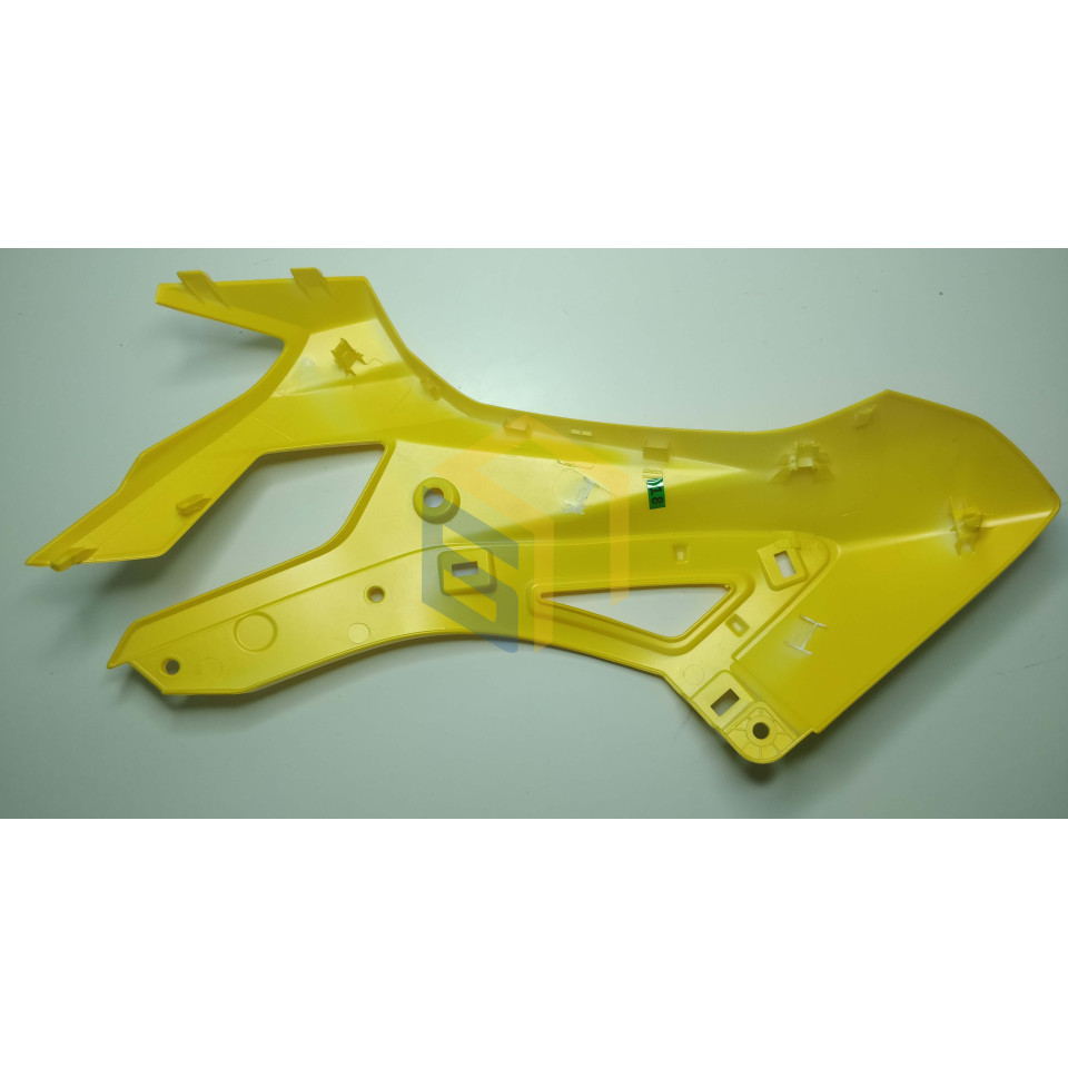 Права кришка паливного бака (жовта) мотоцикла ZONSEN CARRERA 250,300 (140428, 140426)