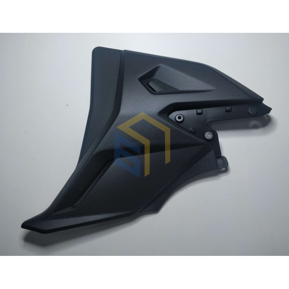 Права бічна кришка мотоцикла ZONSEN CARRERA 250,300 (140432)