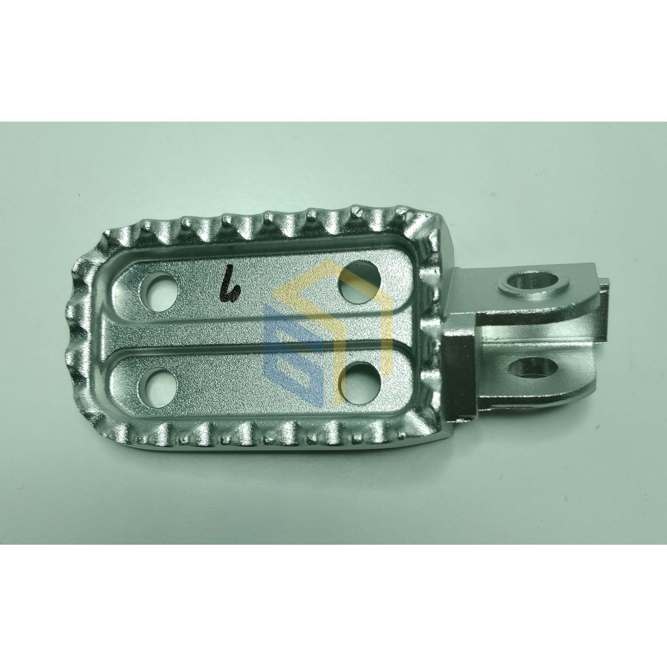 Ліва передня педаль мотоцикла CYCLONE RX3 (140518)