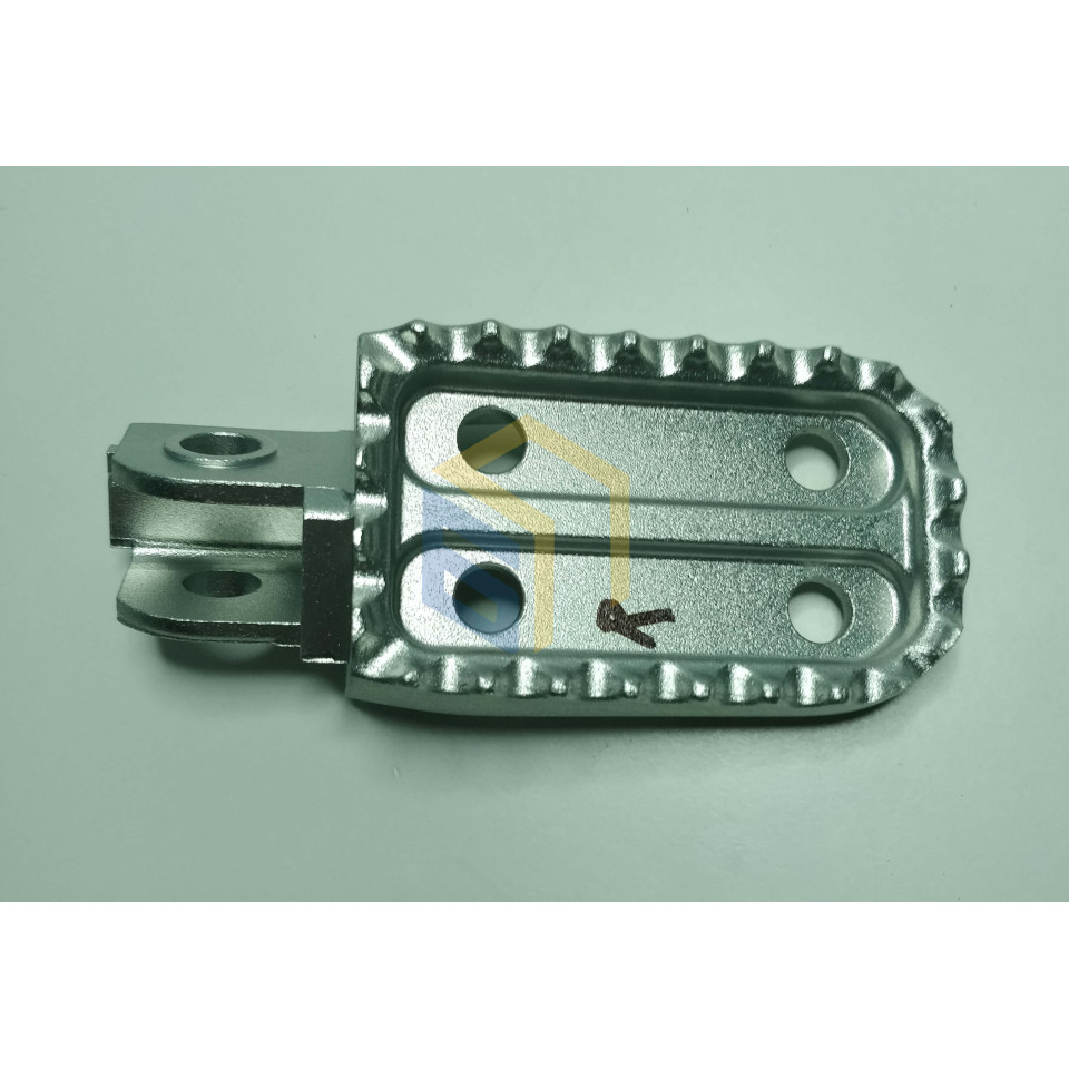 Права передня педаль мотоцикла CYCLONE RX3 (140519)