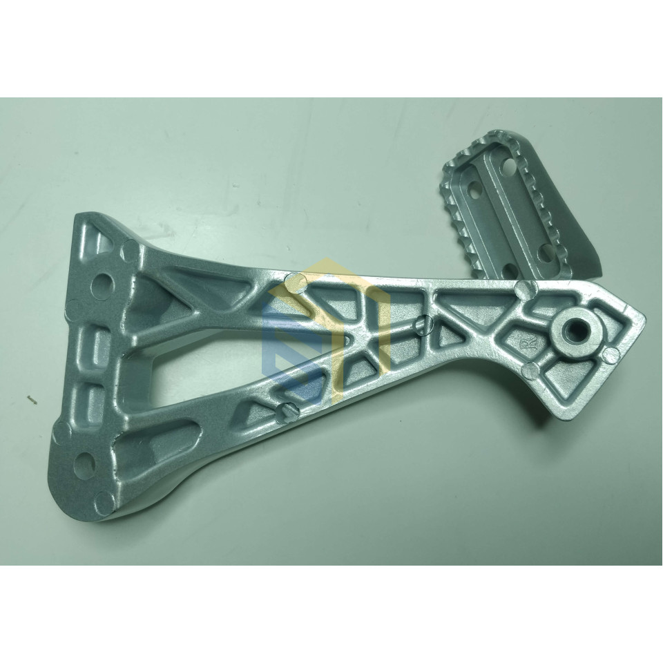 Задня права підніжка в зборі мотоцикла CYCLONE RX3 (140521)